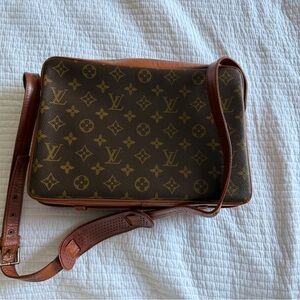 Louis Vuitton Monogram Canvas Crossbody Messenger in Brown and Tan